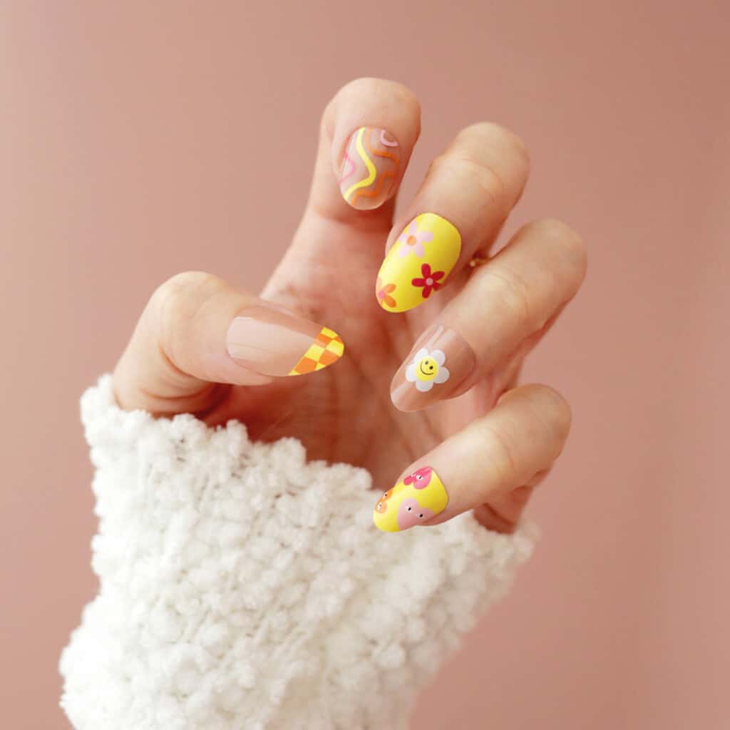 smiley face spring nails