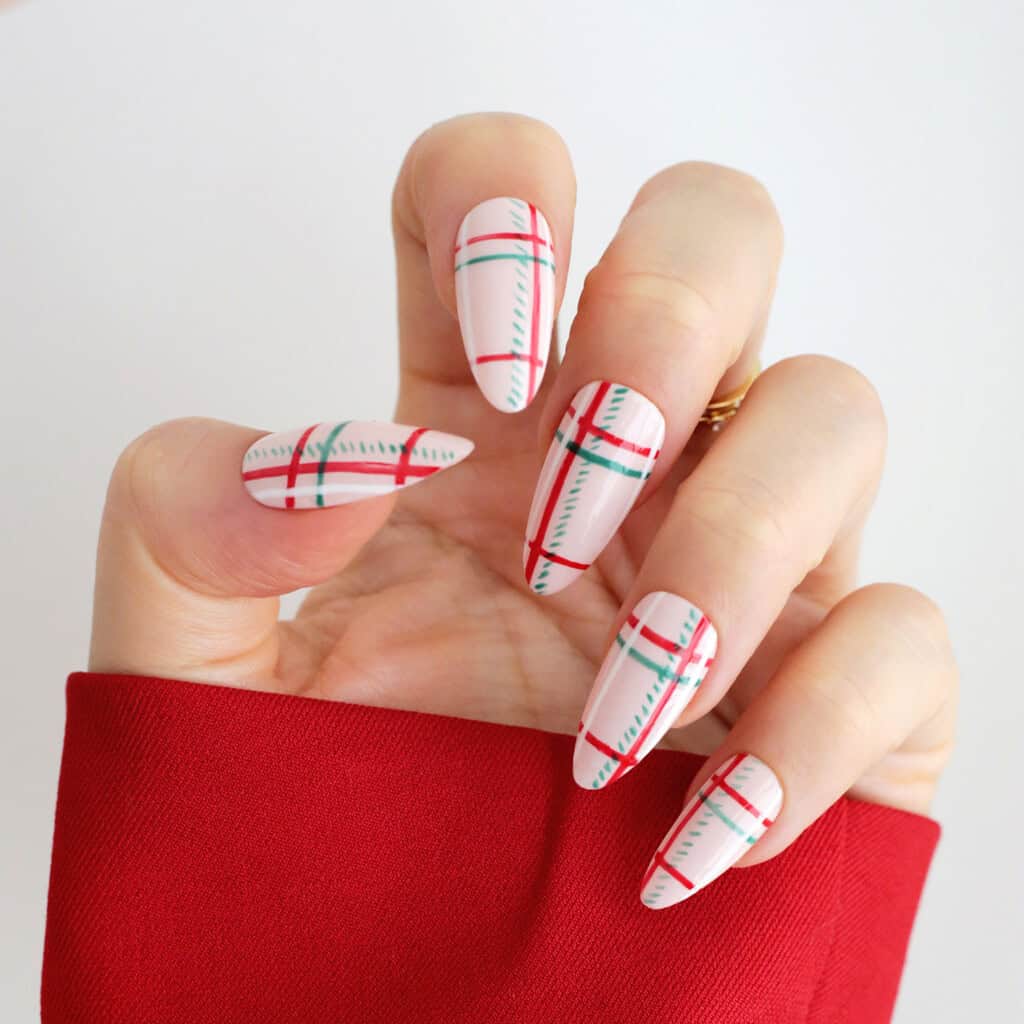 Christmas red green plaid nails