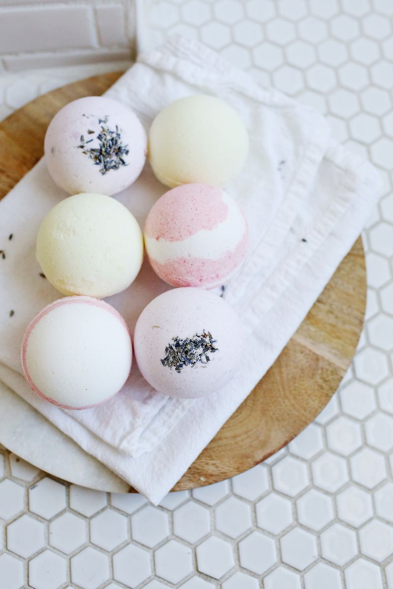 6 homemade bath bombs on a towel