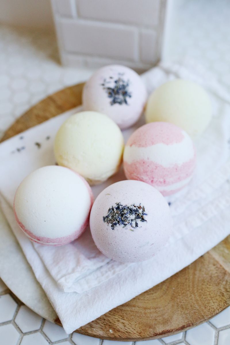 6 homemade bath bombs on a towel